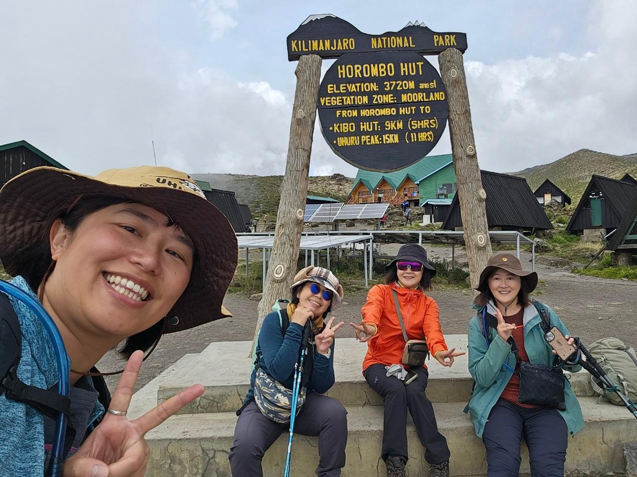 Kilimanjaro climbing tours via Marangu route